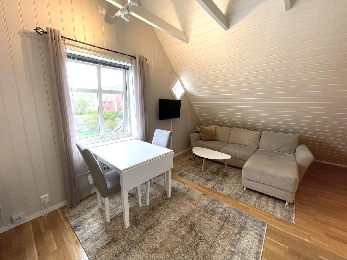 Presttind - Studio Apartment With Free Parking ナルヴィク エクステリア 写真